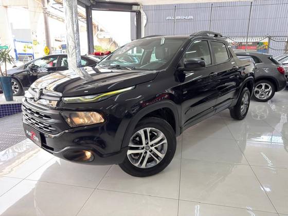 FIAT TORO 2.4 16V MULTIAIR FLEX BLACKJACK AT9